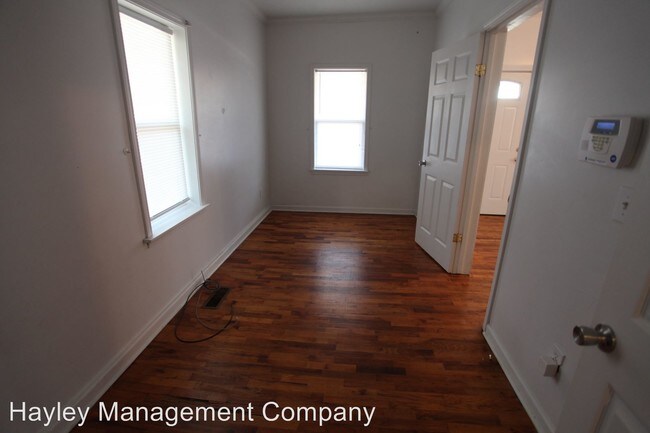 Building Photo - 1 br, 1 bath House - 213 Jeter Avenue