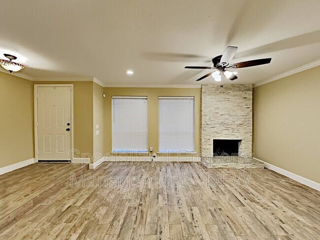 Building Photo - 12012 Leisure Dr