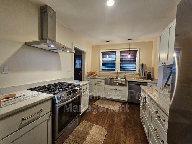 Foto del edificio - 245 Lindbergh Drive NE