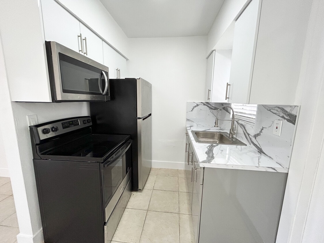 Newly Renovated Apts - Park View II Apartments