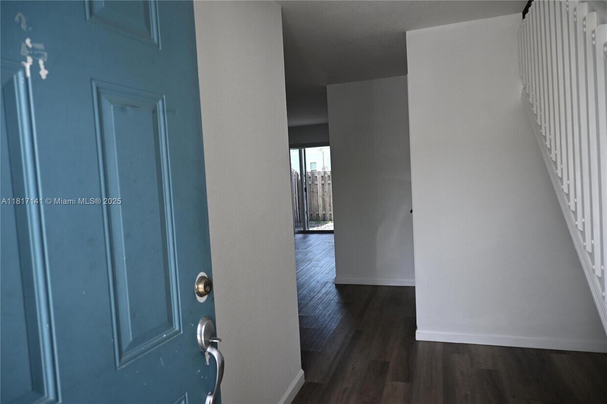 Foto principal - 175 SW 6th Ln