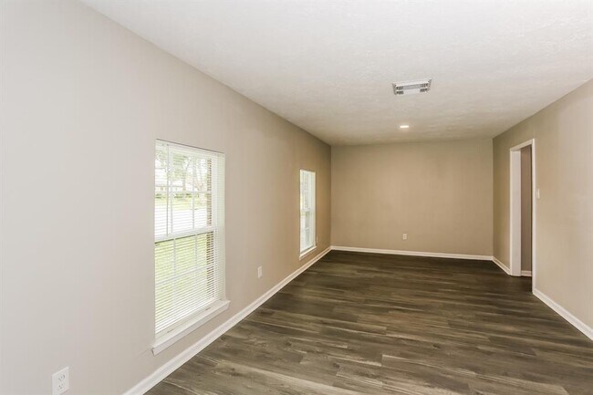 Foto del edificio - 1703 Willow Mill Dr