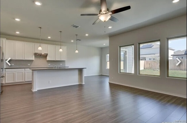 Foto del edificio - Room in House on Flatiron Clf