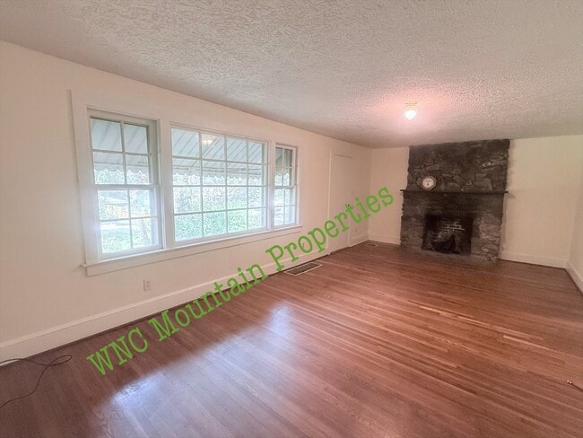 Building Photo - 101 Hemphill Rd