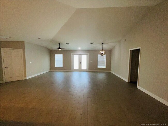 Foto del edificio - 928 SW John MacCormack Terrace