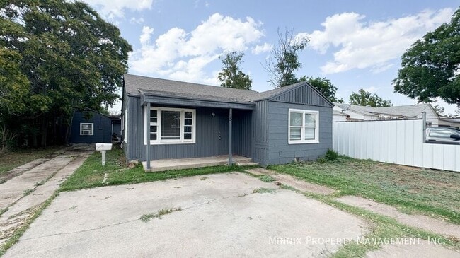 Building Photo - 2520 41st St