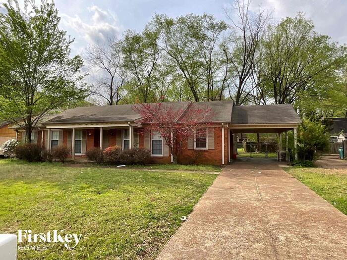 Foto principal - 5819 Fox Lair Ave