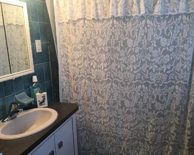 Baño - 314 Jefferson St