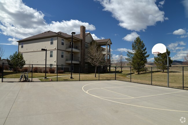 Building Photo - 4905 Lucerne Ave