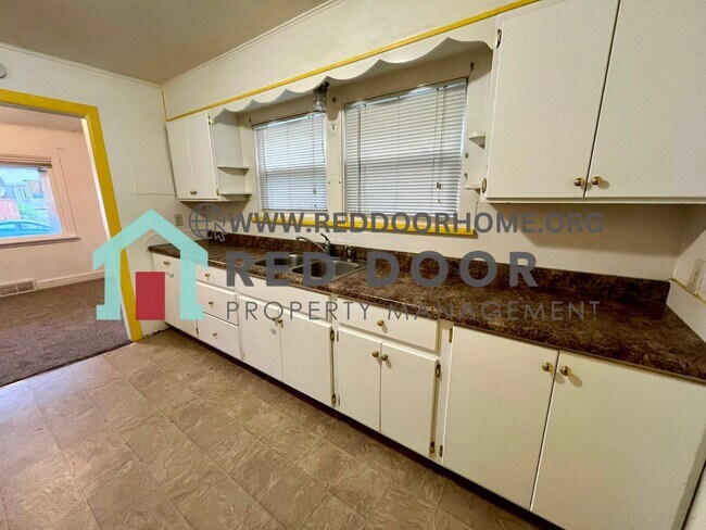 Foto del edificio - 1425 6th Ave S