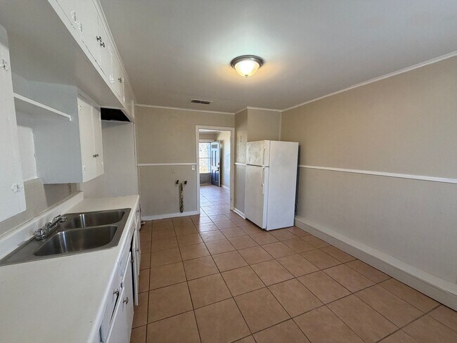 Foto del edificio - 1344/1346 Shamrock