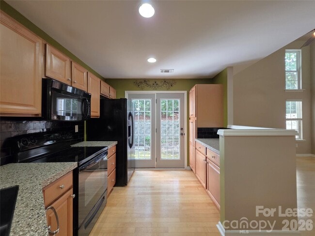 Building Photo - 360 Tidmarsh Ct NW