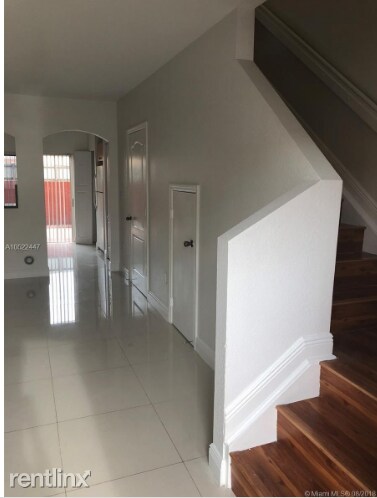 Building Photo - 2 br, 2.5 bath  - 2993 W 80th St