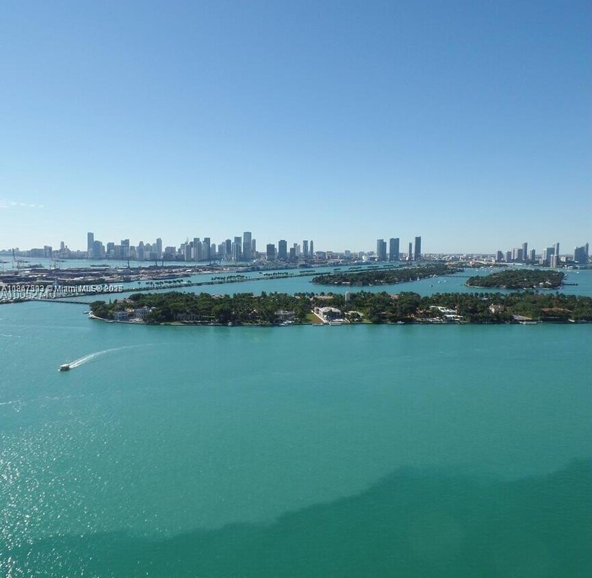Foto principal - 650 West Ave
