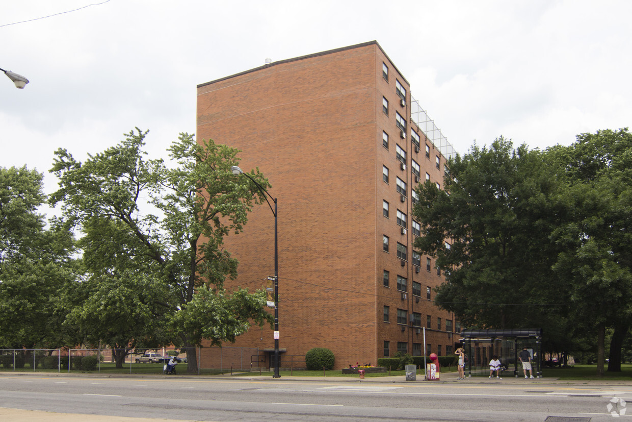 Building Photo - Drexel Square