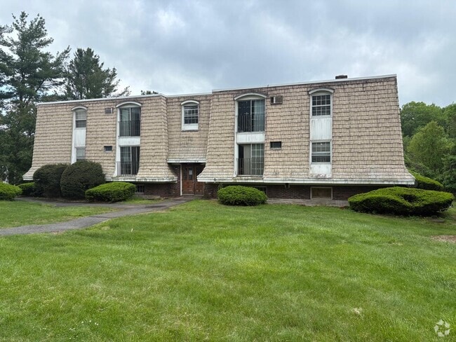 Building Photo - 1214 Middle Tpke W