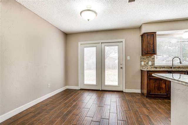 Building Photo - 2626 Bennington Ct