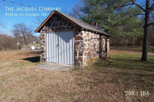 Foto del edificio - Very Clean Remodeled 2 bedroom 1 Bath in C...