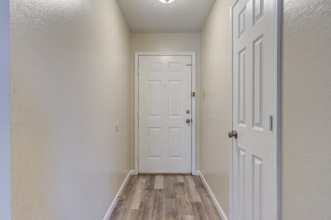 Foto del edificio - 3401 101st St