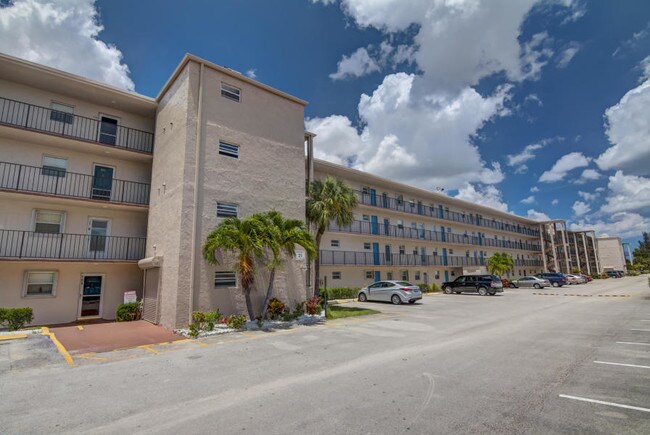 Foto del edificio - 1/1.1 Condo in Lakeside Village