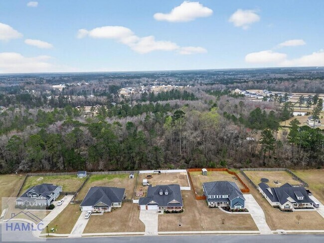 Building Photo - 99 Blueberry Ct NE