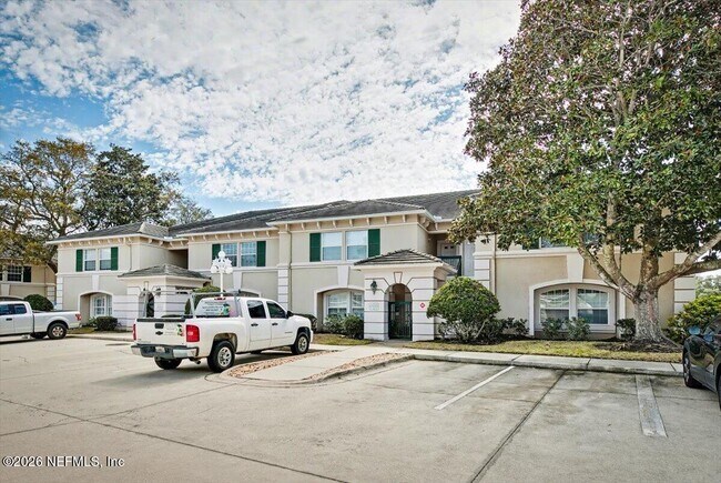 Foto del edificio - 100 Bermuda Bay Cir