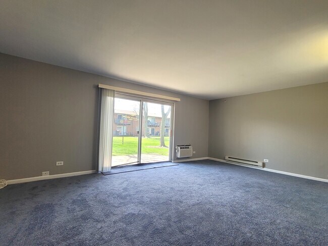 Building Photo - 1845 White Chapel Dr