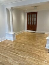Building Photo - 451 Rue Saint-Roch
