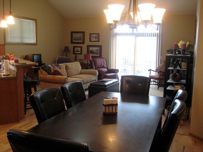 Foto del edificio - 420 Breckenridge Rd