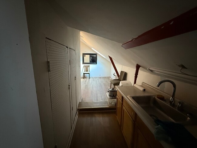 Foto del edificio - 1228 N Cleaver St