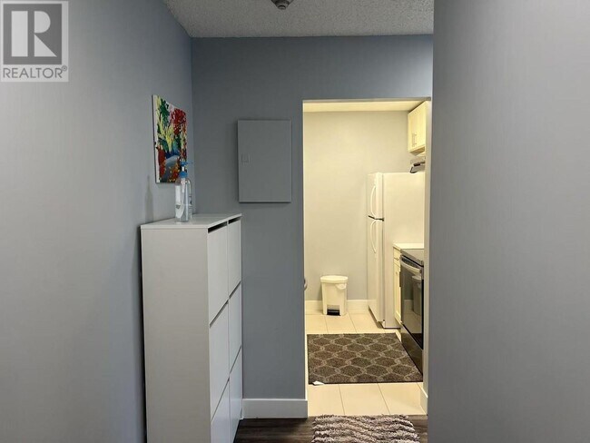 Photo du bâtiment - 8460-8460 Lansdowne Rd