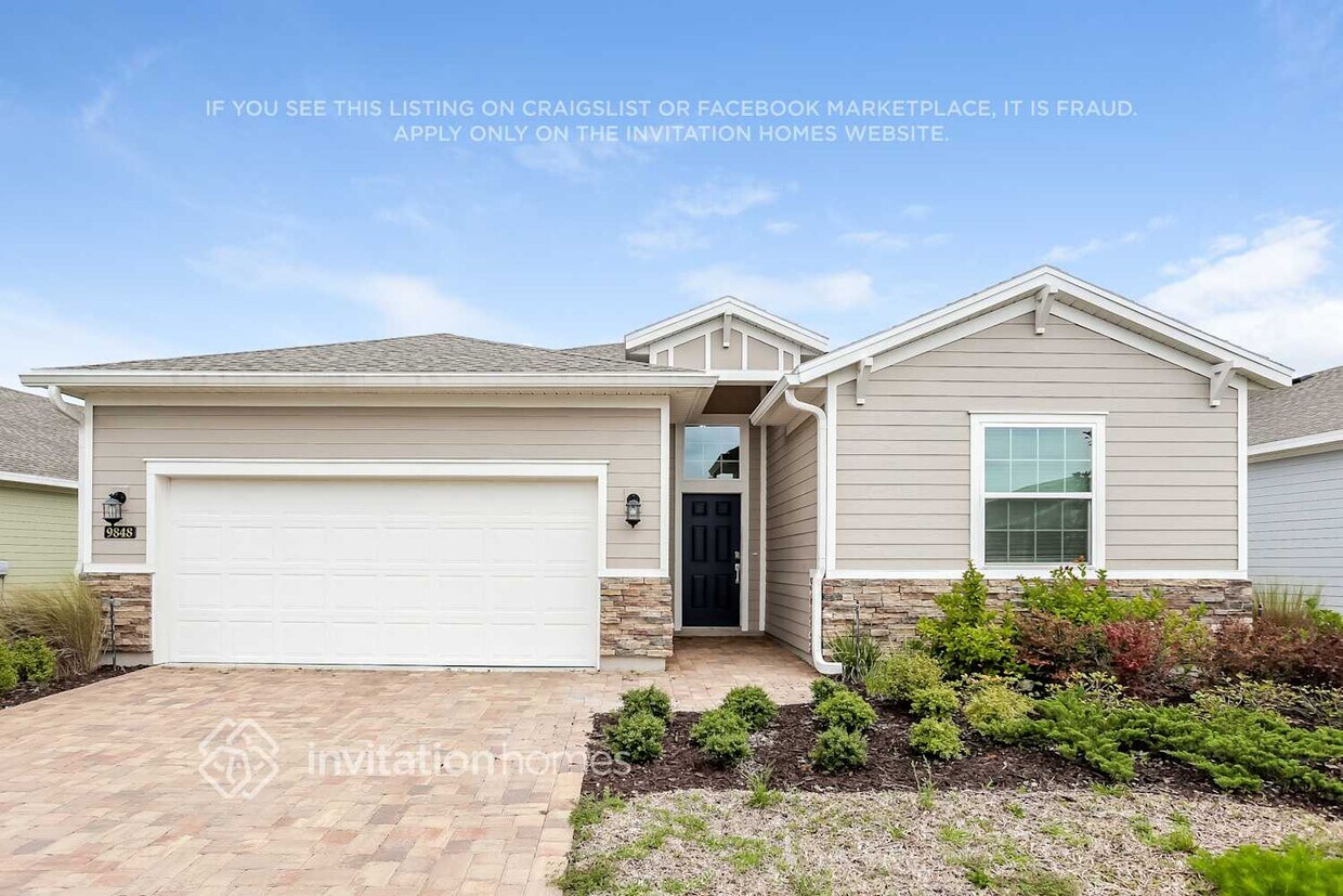 Foto principal - 9848 Lemon Grass Ln
