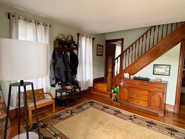 Foto del edificio - Large 4 bedroom house near Waynesboro Hosp...
