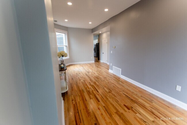 Foto del edificio - 2343 W Grenshaw St