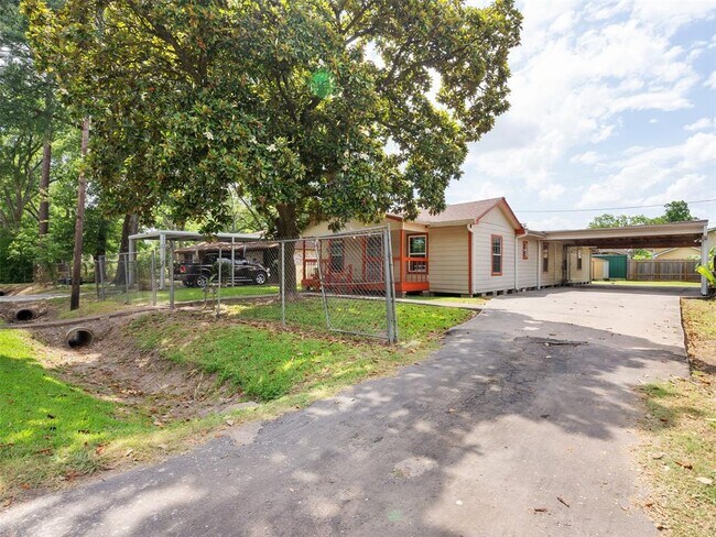 Building Photo - 954 Ringold St