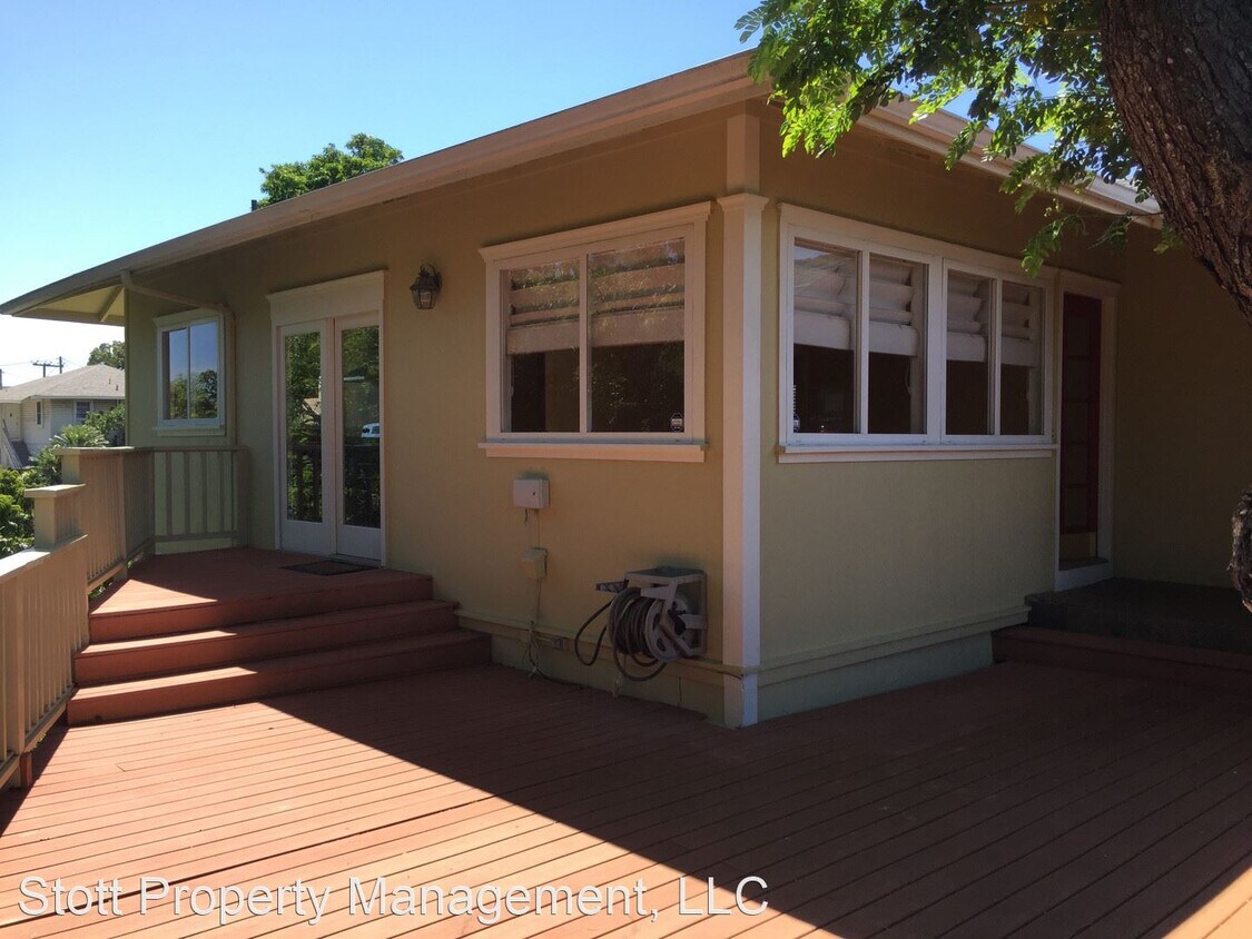 Primary Photo - 4 br, 2 bath House - 447 Wyllie Street