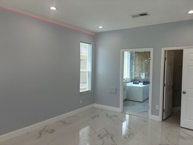 Foto del edificio - 2641 Emerald Island Blvd