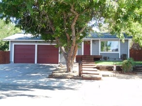 Building Photo - 1325 Williams Cir