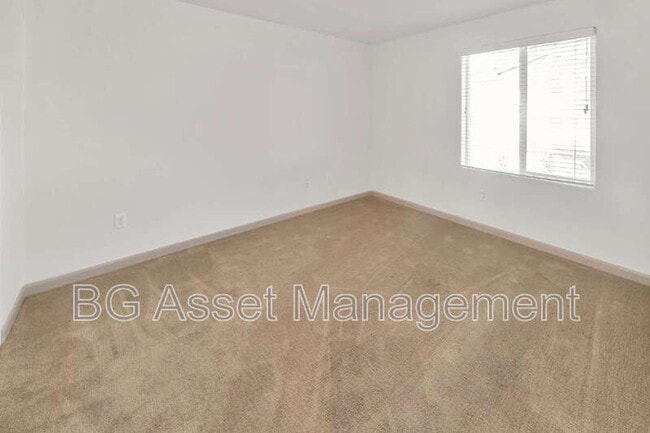 Building Photo - 1459 MacArthur Blvd