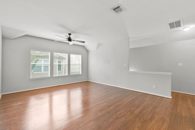 Stylish 2-Bed, 2-Bath Home with Unique Ups... - Stylish 2-Bed, 2-Bath Home with Unique Ups...