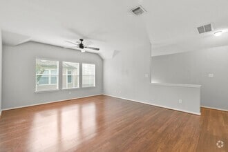 Building Photo - 1313 Paige St
