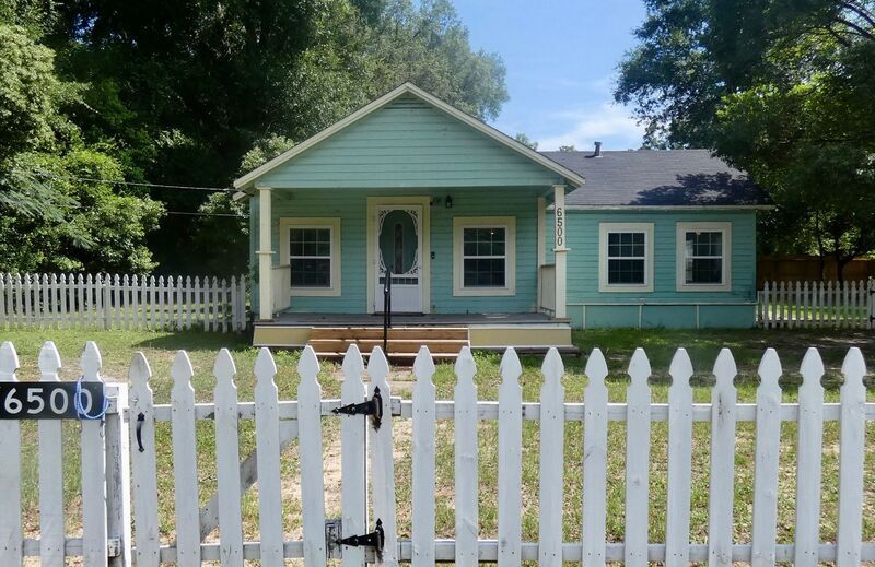 Primary Photo - 6500 Magnolia St