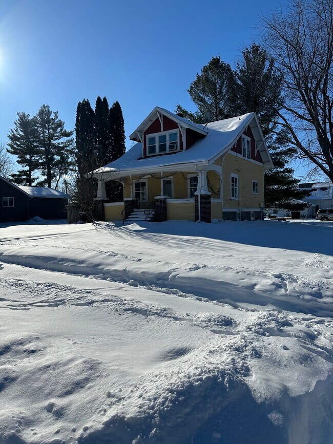 Building Photo - 123 N Thomas St