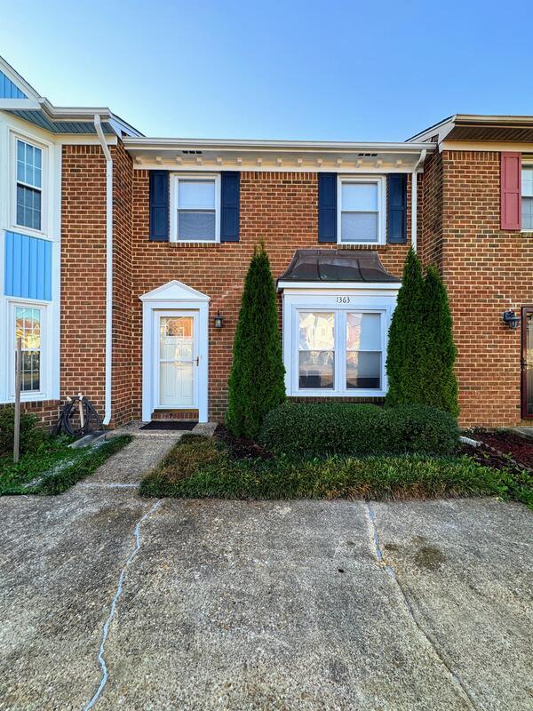 Foto del edificio - 1363 Battleford Dr