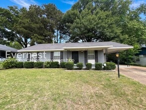 Building Photo - 856 White Clover Ln