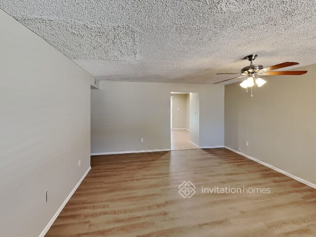 Foto del edificio - 13432 N 18th Ave