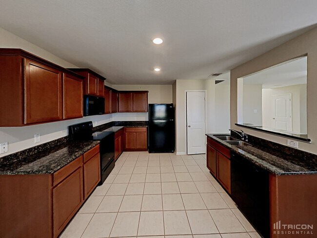 Building Photo - 441 Palomino Stand Dr