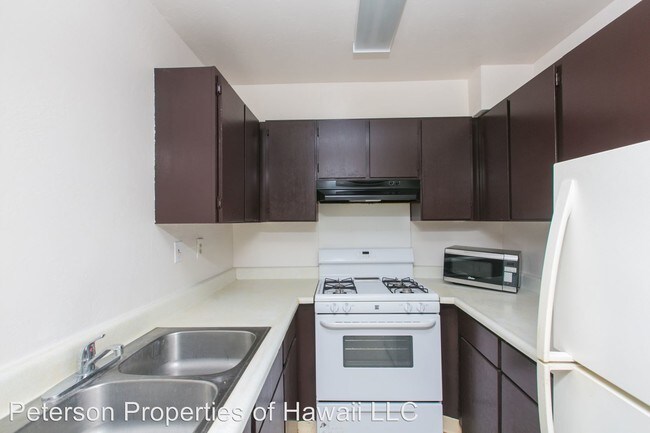 Building Photo - 2 br, 1 bath House - 87-126 Helelua St. #D101