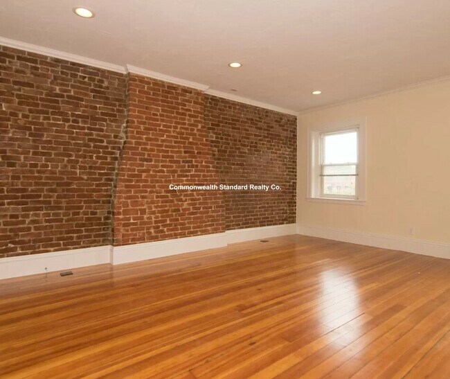 Foto del edificio - 1616 Beacon St