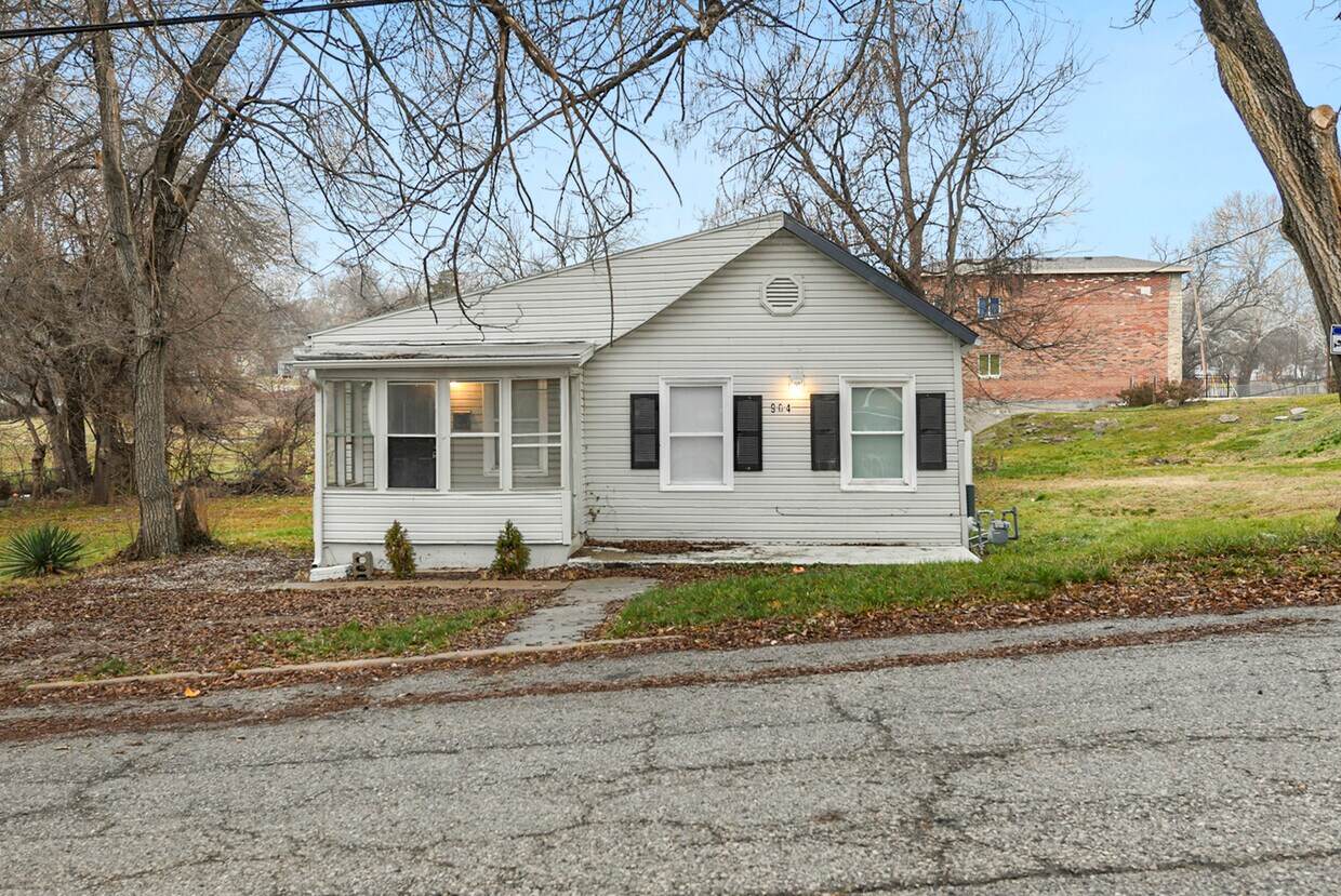 Primary Photo - 904 Lafayette Ave
